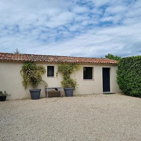 Petit Nid Douillet En Luberon Avec Spa Ansouis Bagian luar foto