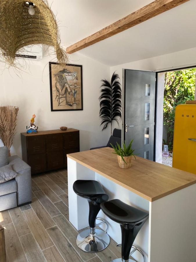Petit Nid Douillet En Luberon Avec Spa Ansouis Bagian luar foto